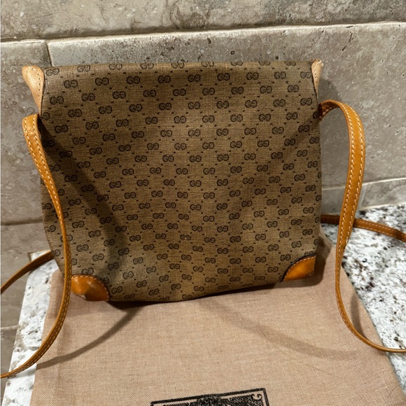 Vintage Gucci Tan Shoulder Handbag - Picture 3 of 7